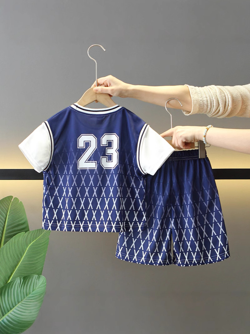 7948 traje deportivo de traje de baloncesto de verano para niños 2025 nuevo traje de verano de dos piezas de manga corta para niños de secado rápido