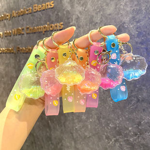 Creative acrylic starfish shell keychain fashion trend liquid quicksand pendant car bag accessories wholesale
