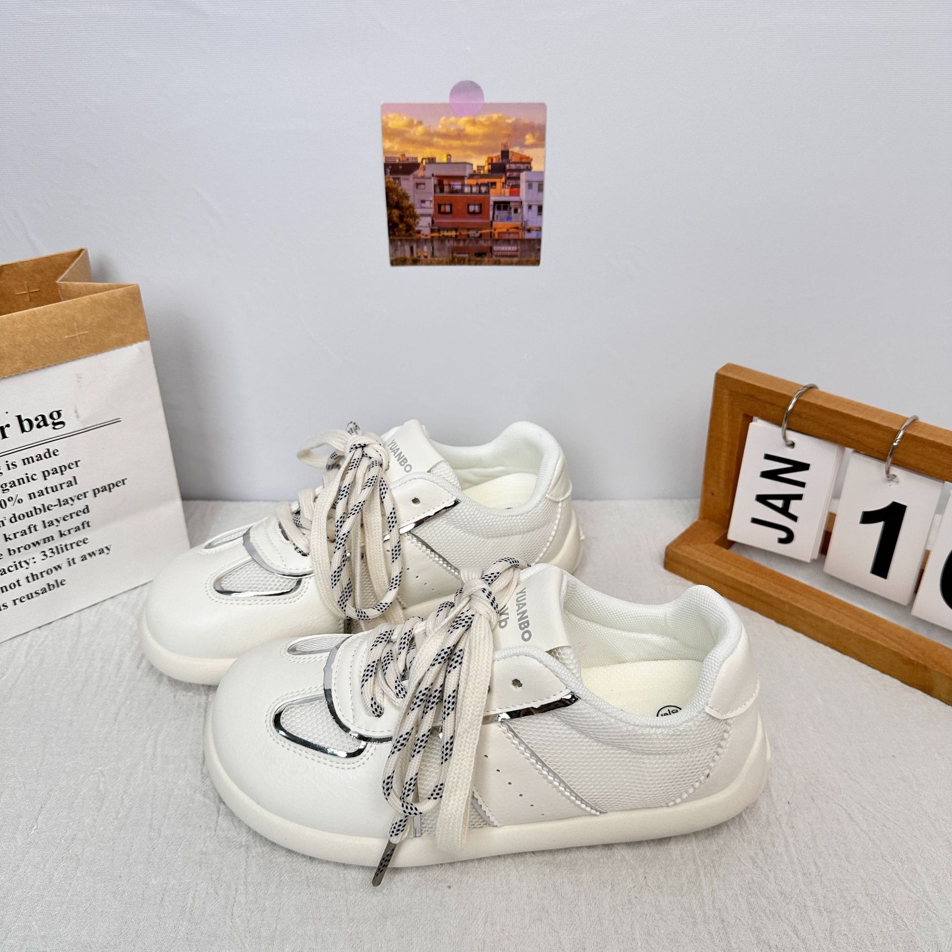 Yuanbo Dexun zapatos blancos mujer 2025 nuevos zapatos deportivos ins zapatos casuales de moda zapatos de lona de todo fósforo image 4