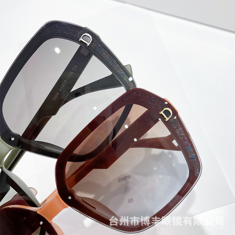 2023 New Fashionable Polarized Sunglasses with Fine Sparkling Small Fragrance, Ultra Light Sunglasses, Showcasing Style,_voghion.com