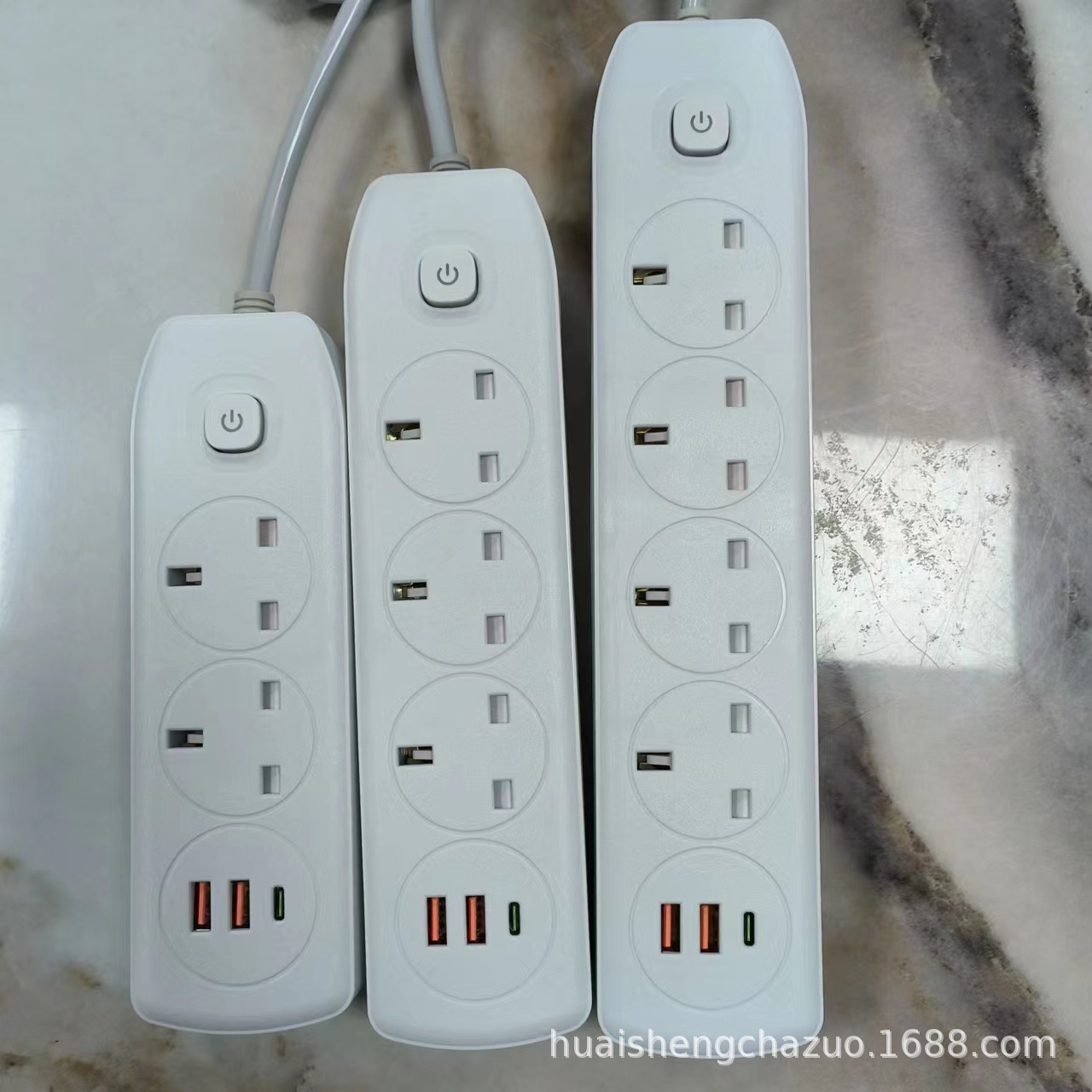 英标插排厂家直销新式智能USB通用充电沙特阿联酋PD输出MAX.+5Vdc