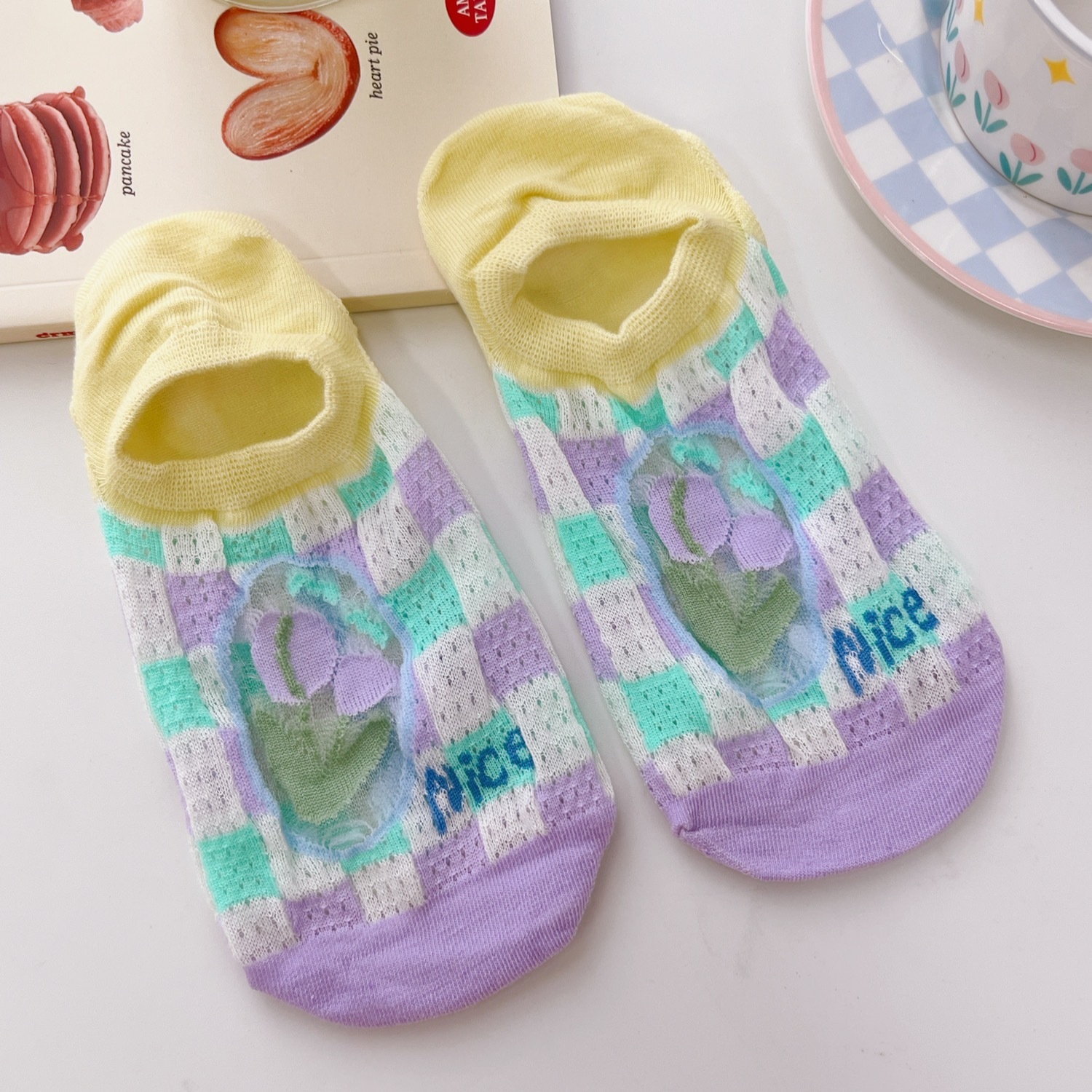 Women's Simple Style Geometric Letter Cotton Printing Socks display picture 13