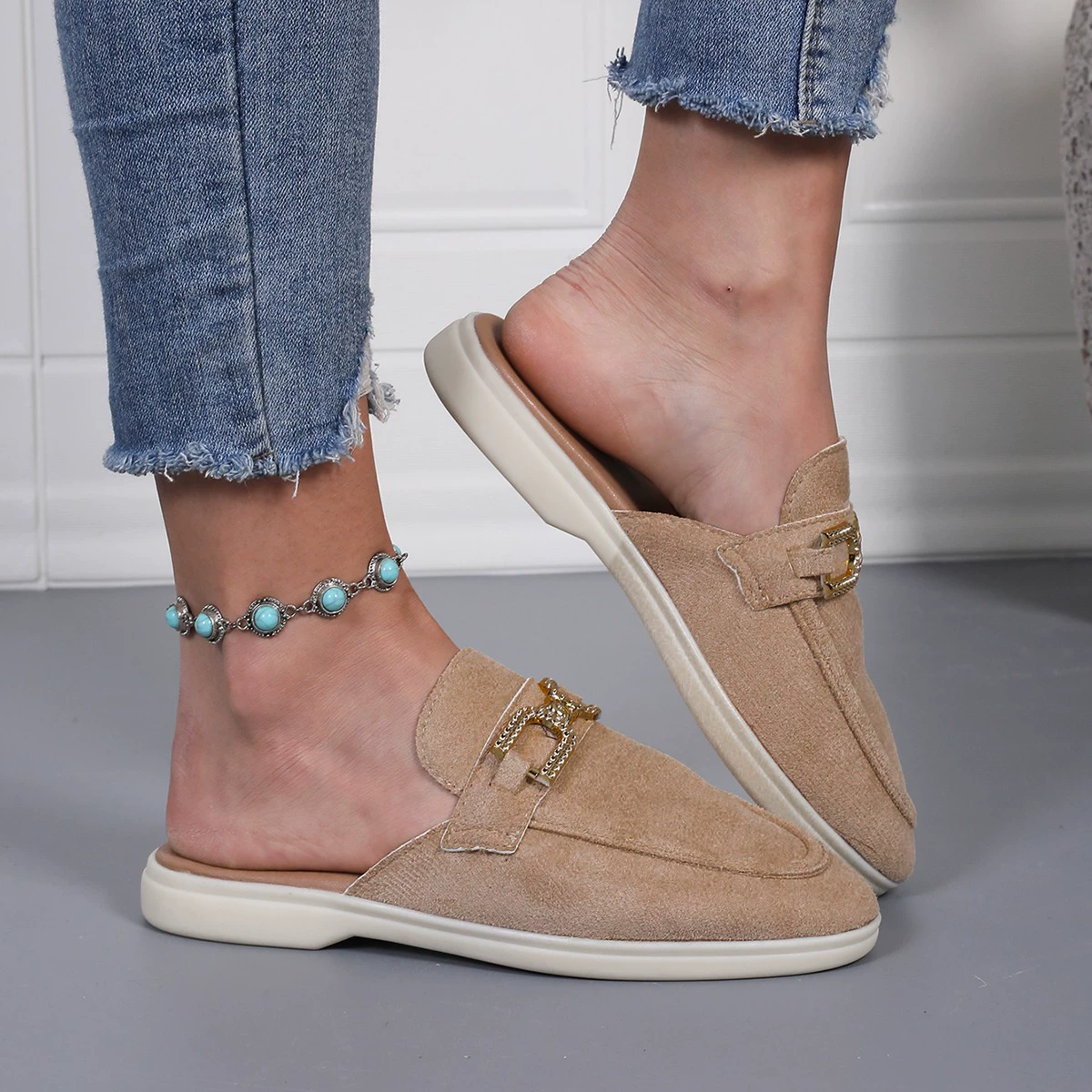 25 новых весенних трансграничных шлепанцев половина тапочек женские европейские и американские удобные повседневные стразы с замшевой плоской подошвы