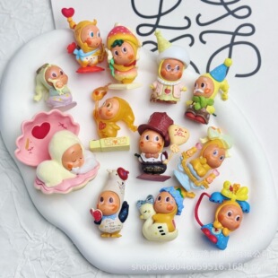 星星人车载摆件