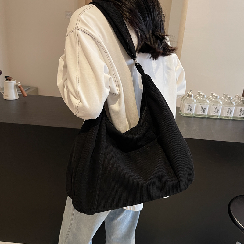 Bolsos Bolsos para mujer Bolsos especiales de gran capacidad 2024 otoño e invierno nuevo bolso bandolera salvaje bolso de tela para estudiantes de clase