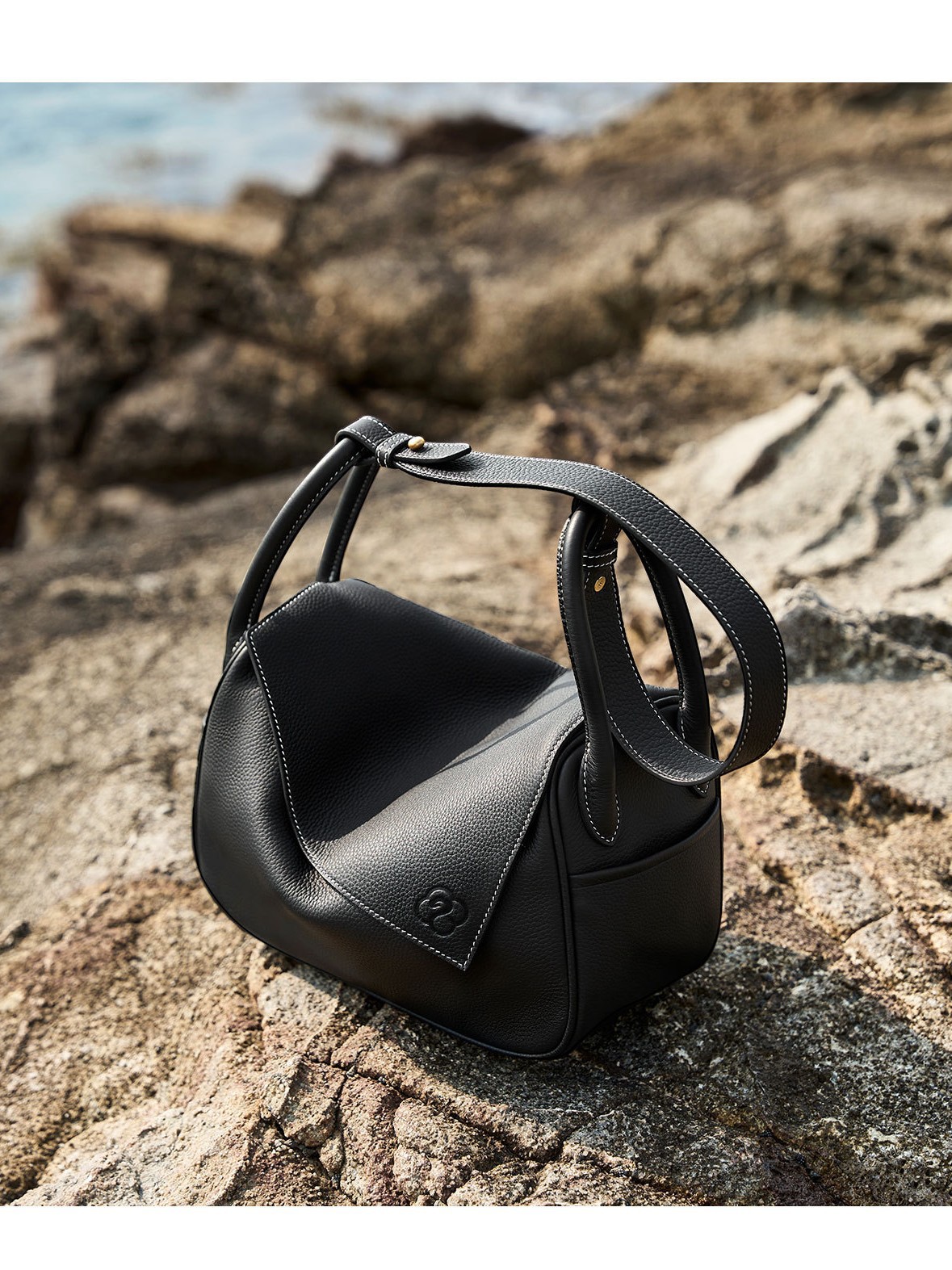 【】Gongxuan Yuanbao Bag Made of Top-Layer Cowhide, Pillow-Shaped Shoulder Bag, Crossbody Bag, Versatile Commuter Underarm Bag 2