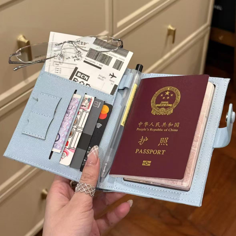 小红书同小众设计蓝色菱格护照夹证件包防盗刷保护套旅行机票夹|undefined