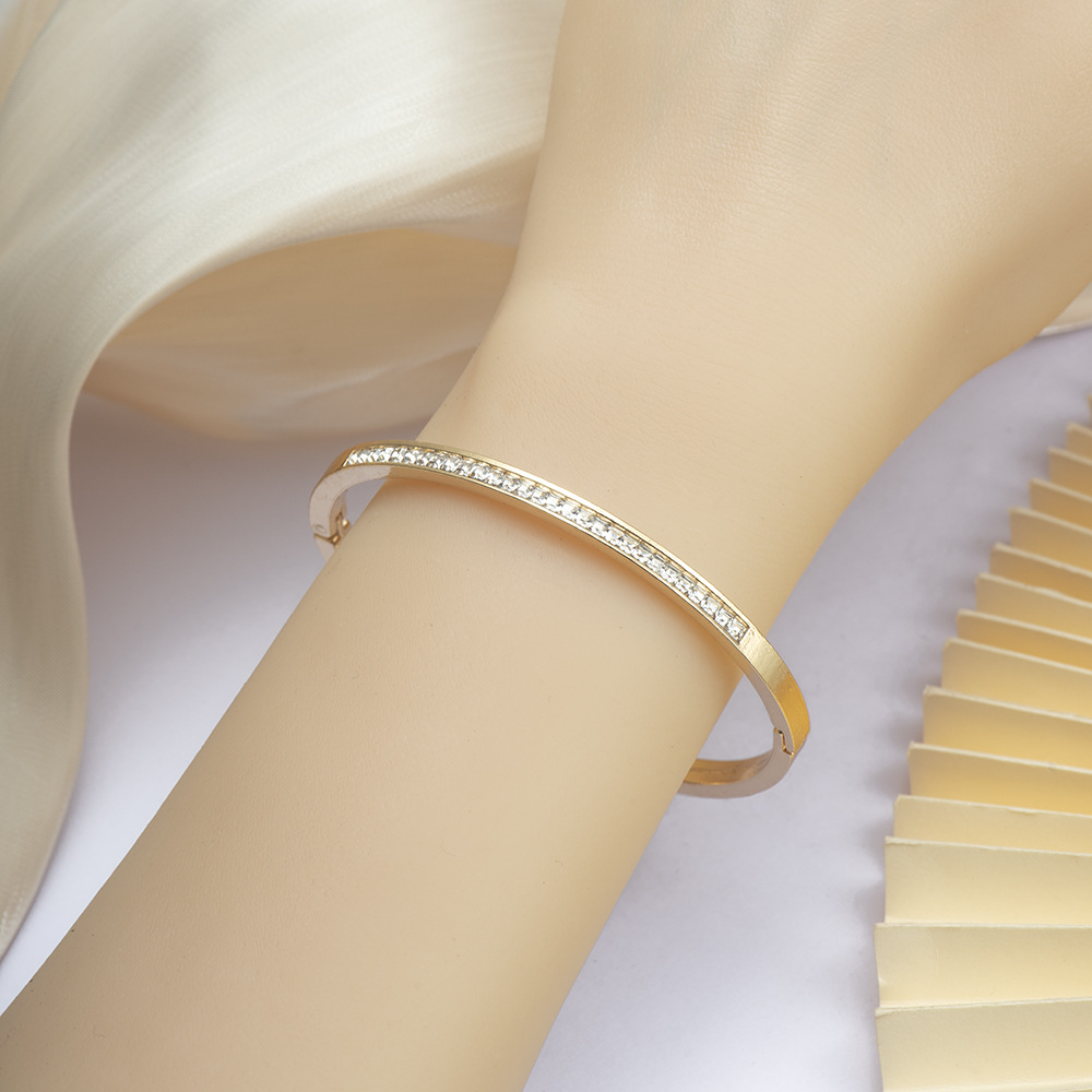 17g Weight Rhinestones Inlay Material Bangle Classification Alloy Chain Material 1 Piece Quantity Holiday, Daily Occasion Alloy Material Solid Color Pattern Women's Gender Inlay Design Simple Style, Classic Style Style Simple Style Classic Style Solid Color Rhinestones Alloy Wholesale Bangle 10