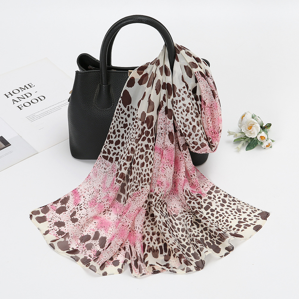 Women's Fashion Leopard Chiffon Patchwork Silk Scarves display picture 5