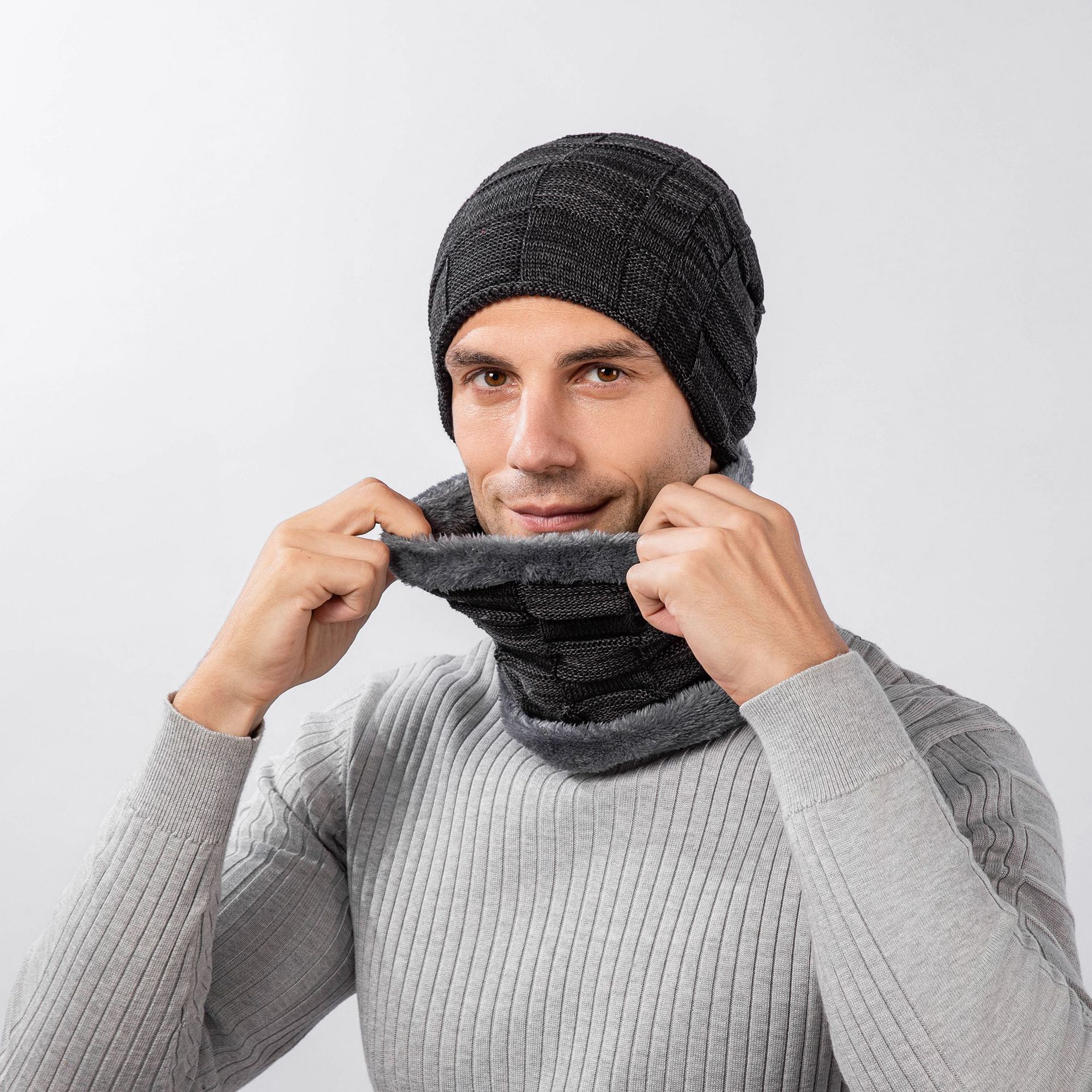 New Winter Plush Thick Knitted Hat And Neck Set Two Piece Checkered Fashion Outdoor Men's Knitted Hat Set Head_voghion.com