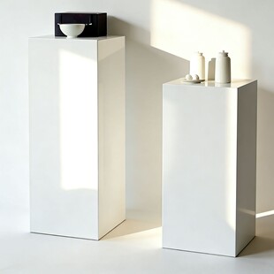 ��ɫ���᷽��չʾ�� չ�d��䁵���ģ�ػ�ˇ�[����е���