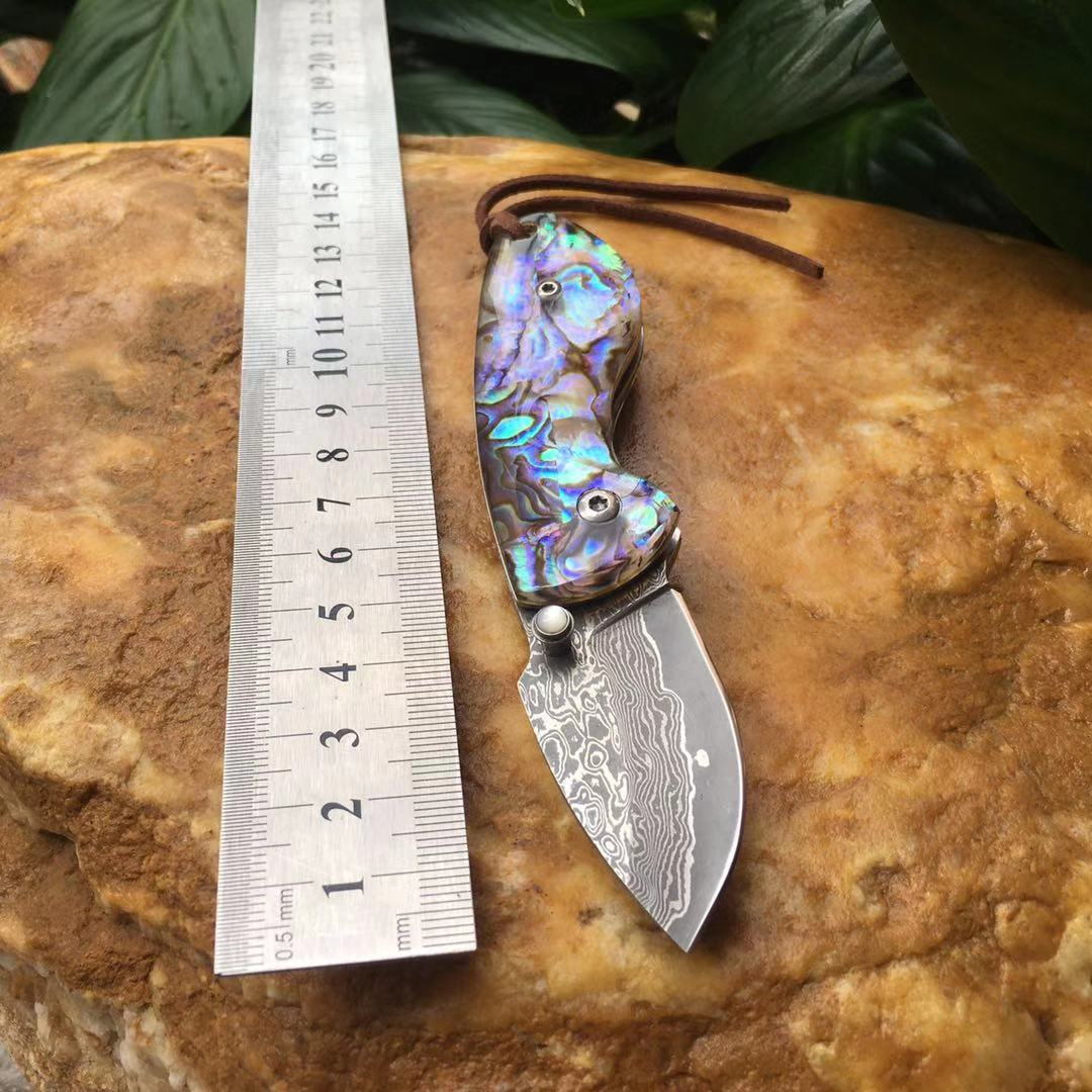 厂家批发大马士革刀户外求生刀野外生存刀EDC高硬度便携折叠小刀