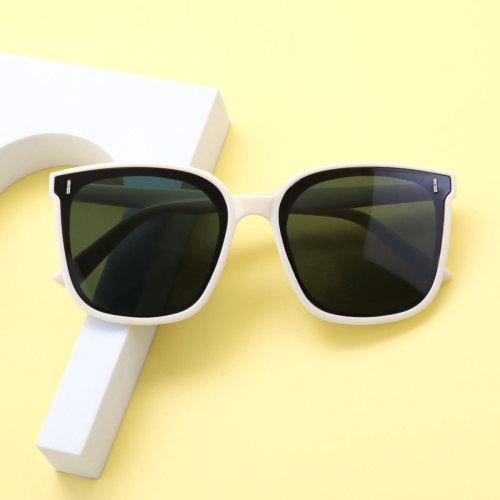 GM Same Style Three-Point Sunglasses for Women with High Fashion Sense, Korean Trendy, Fashionable, Large Frame Sunglasses for Men