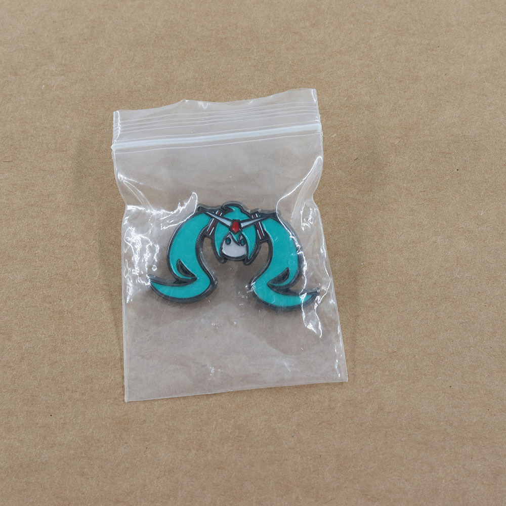 Hatsune Miku Q-version metal brooch, Hatsune Miku fan-made enamel badge, cute cartoon accessory for collars and bags