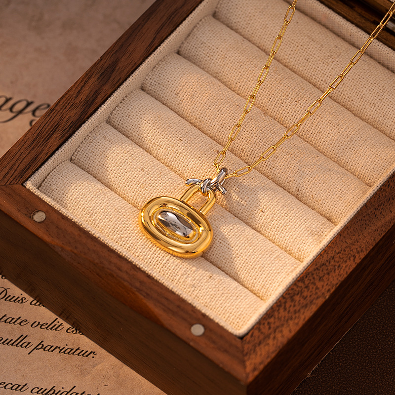 Niche High-end Earrings For Women Cold Style Rope Knot C-shaped Earrings925 Silver Needle Light Luxury Temperament Versatile Earrings