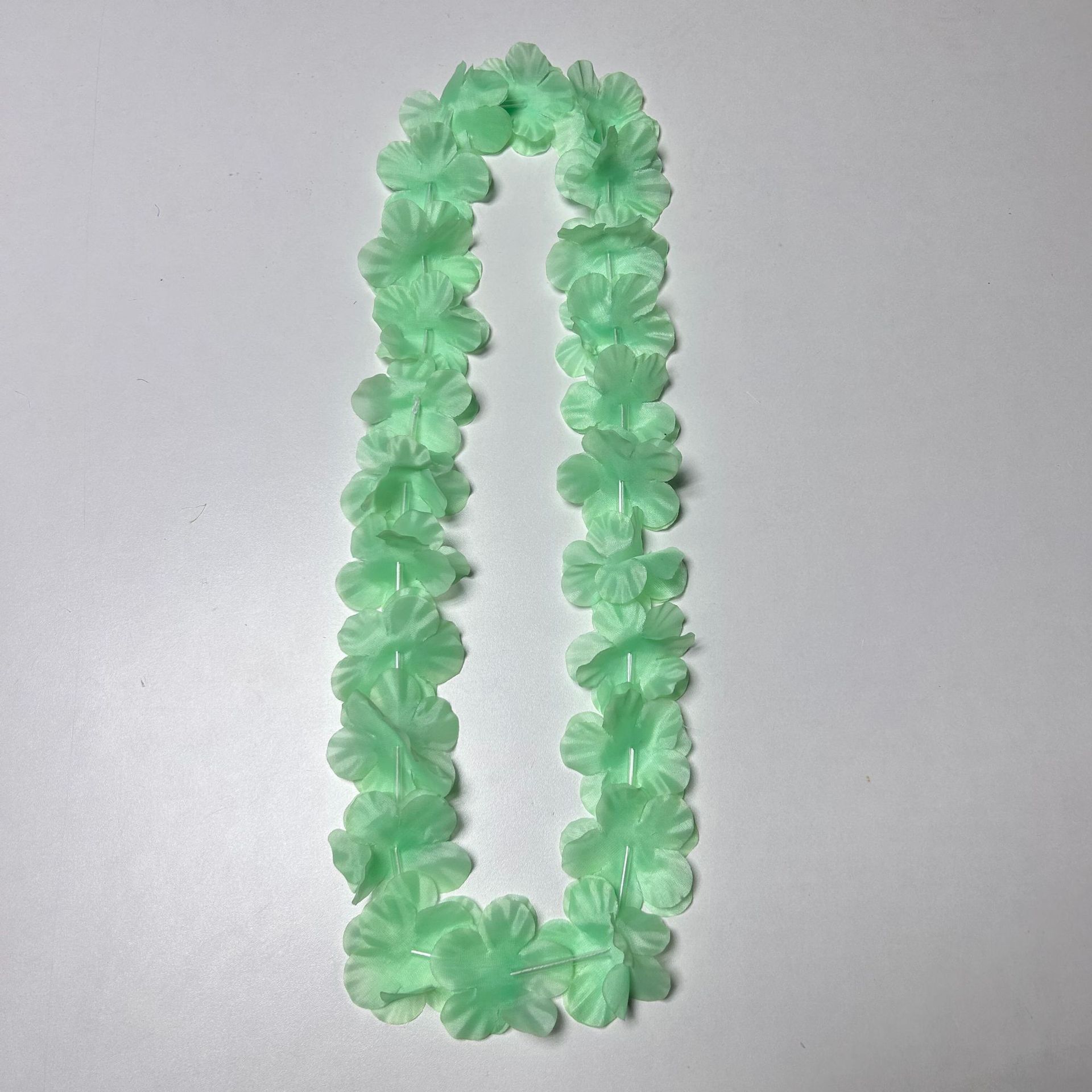 Transfronterizo hawaiano colorido 24 pétalos de 6 cm ceremonia de graduación espectáculo de guirlandas de poliéster fabricantes