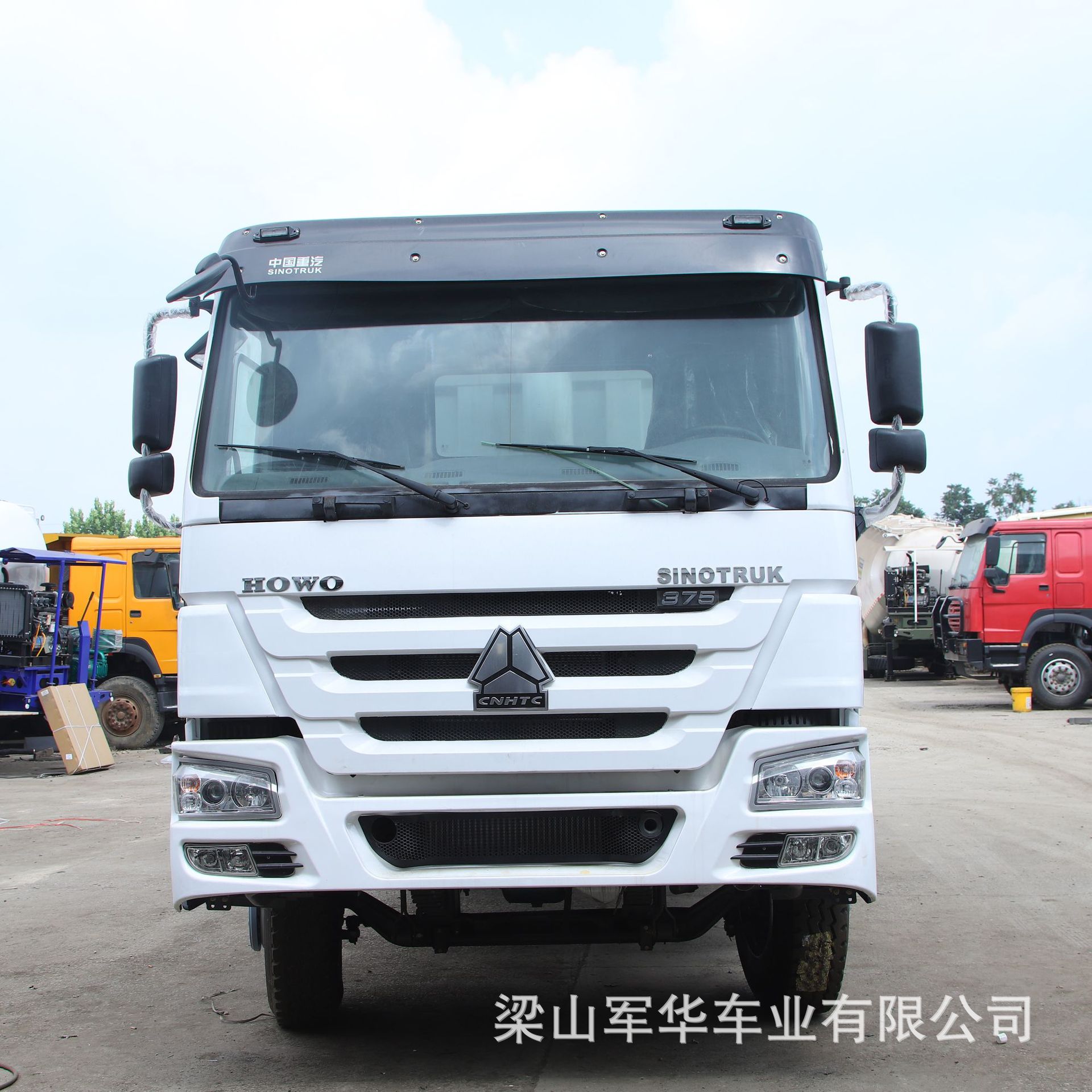 Export model: Sinotruk HOWO 6x4 dump truck, HOWO/dump truck, 375 horsepower sand and gravel transport vehicle