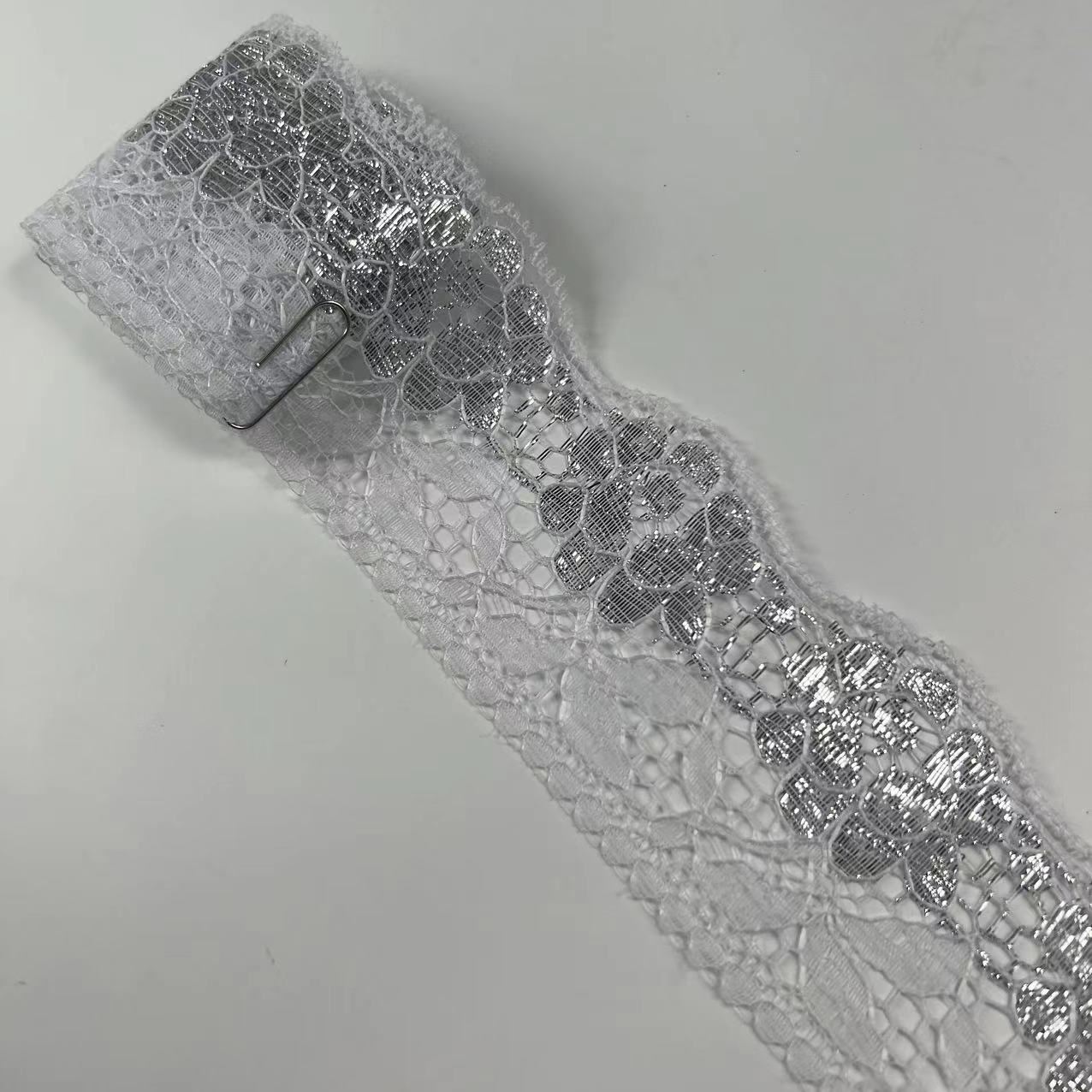 Suministro directo de fábrica 6cm encaje ropa textil para el hogar falda collar accesorios encaje color no elástico material de poliéster al por mayor