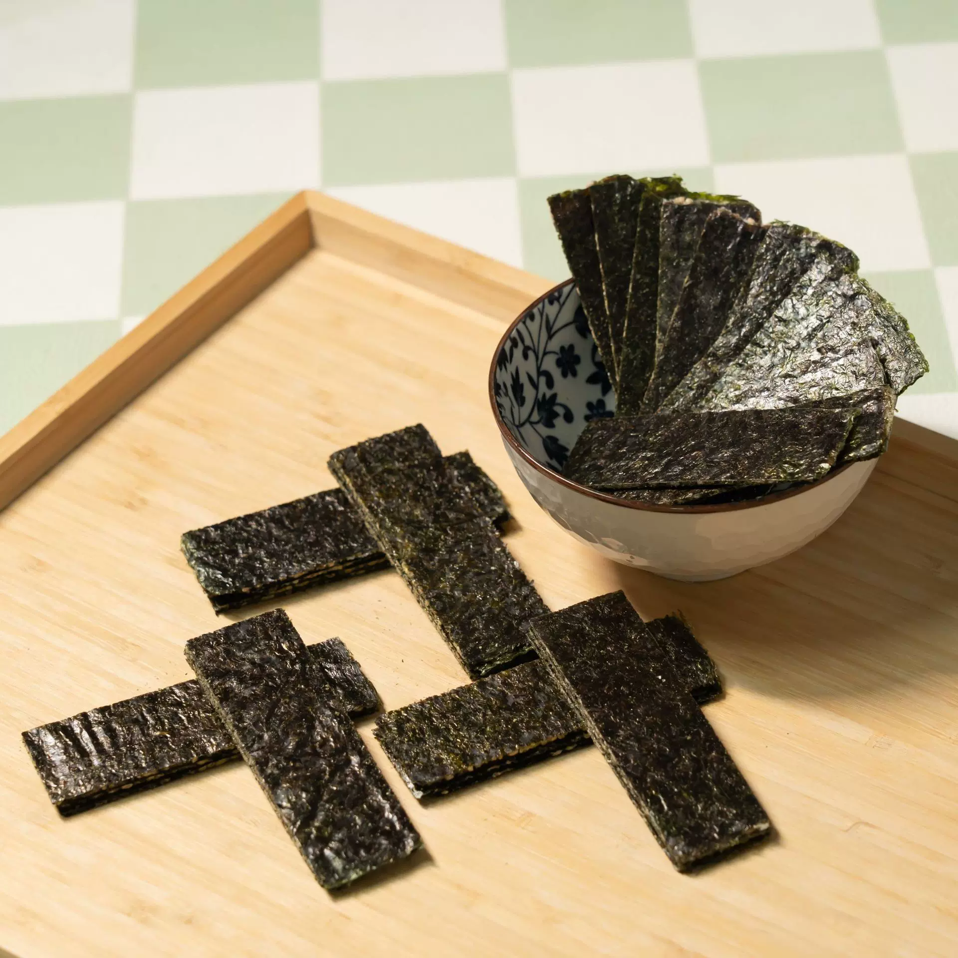 工厂定制海之旅非油炸袋装夹心海苔脆休闲即食海苔零食芝麻夹心