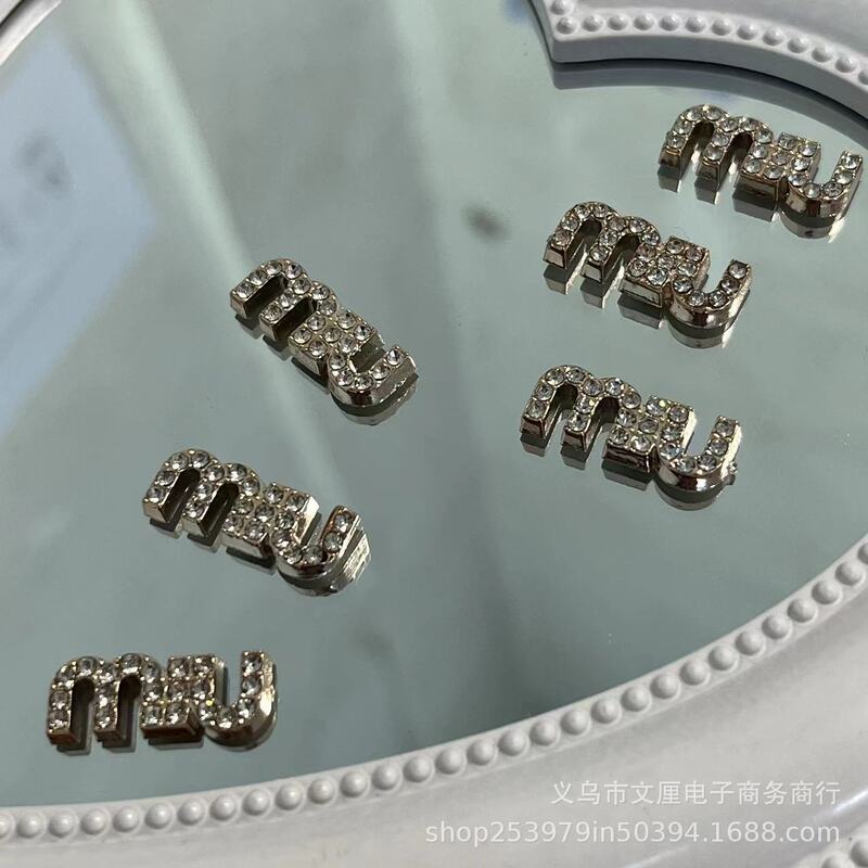 2023 new miu with drill brand Flat card 20mmdiy hand-designed material spot factory direct wholesale