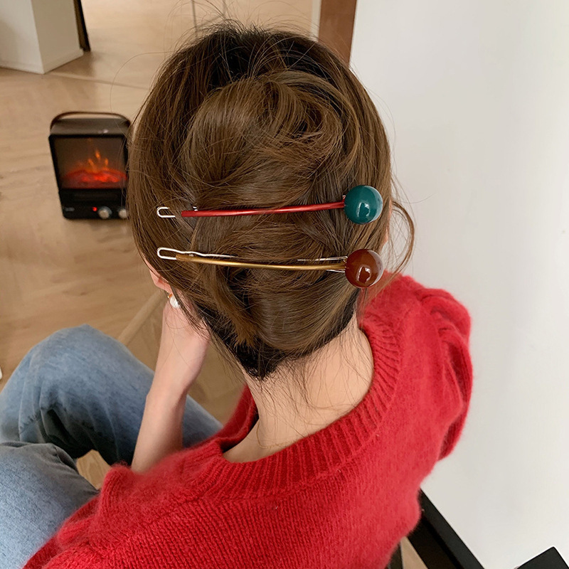 South Korea 2024 Super Fire Candy Color Disc Hairpin Frog Buckle Not Falling Ball Cute Hairpin Retro Horizontal Clip South Korea 2024 Super Fire Candy Color Disc Hairpin Frog Buckle Not Falling Ball Cute Hairpin Retro Horizontal Clip