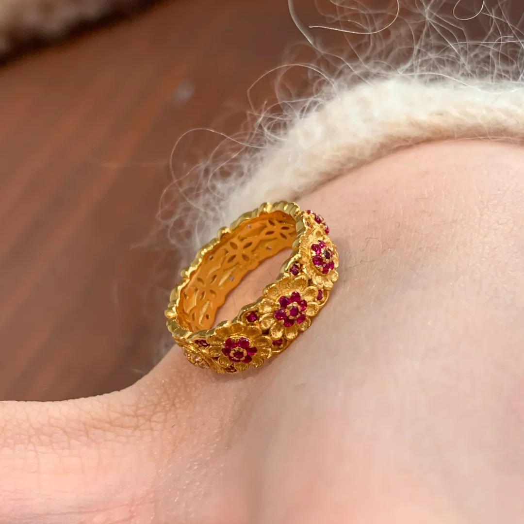 Vintage Sunflower Ring With Red Corundum And White Diamonds_voghion.com