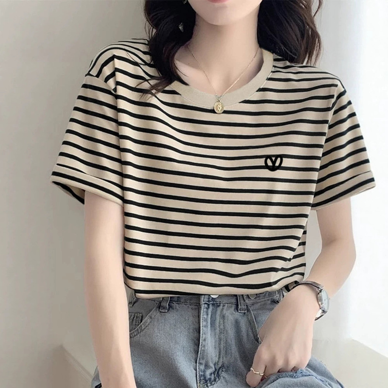 Unique Designer Striped Cotton Crew Neck Short-Sleeve T-Shirt for Women, Fashionable and Stylish Summer Top