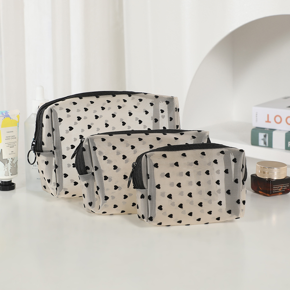 베이지 중형 및 대형 스몰 사이즈