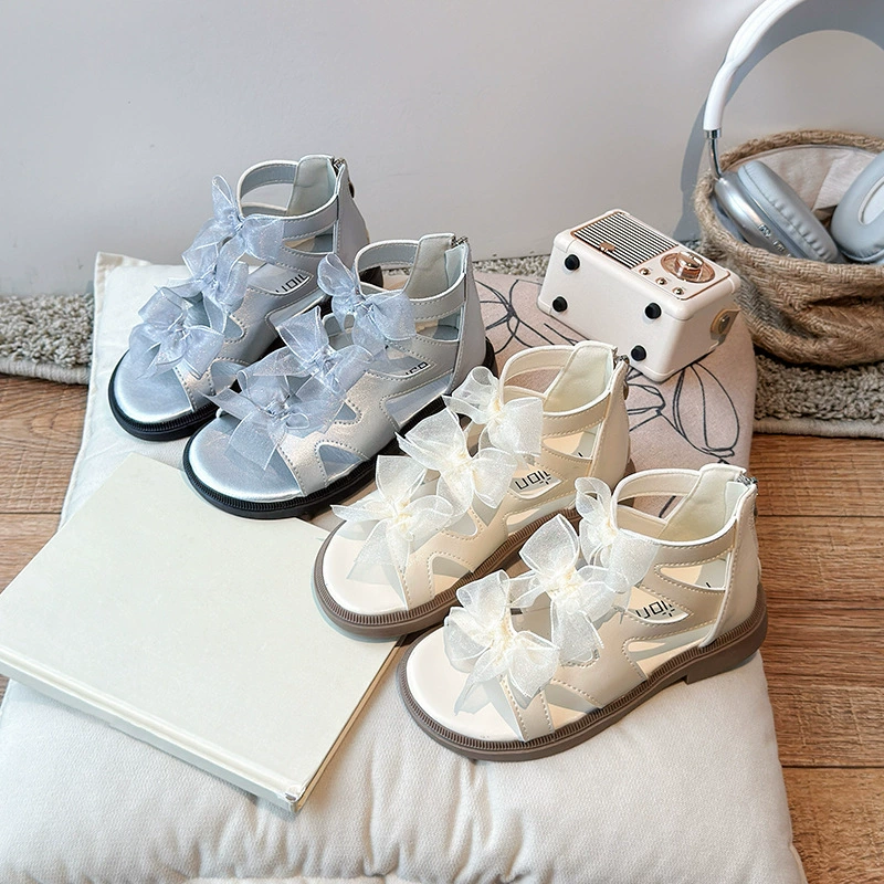 Сандалии для девочек 2025 летний новый стиль детская обувь маленькая девочка обувь принцессы детские римские туфли на мягкой подошве