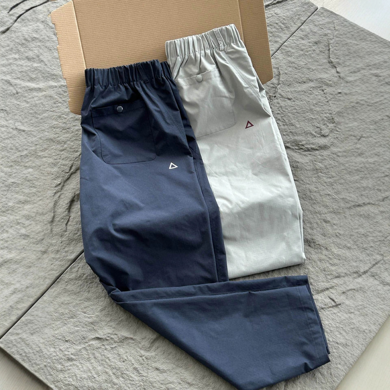 Mountain-Style Outdoor Water-Resistant Trekking Pants for Men, American Functional Style Hiking and Mountaineering Tapered Cargo Pants Mountain-Style Outdoor Water-Resistant Trekking Pants for Men, American Functional Style Hiking and Mountaineering Tapered Cargo Pants