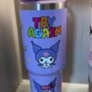 [una] helado postre tazón de fruta yogur tazón de ensalada sensación tazón de desayuno cubiertos de cerámica Otros