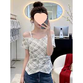 韩系撞色短袖T恤女夏季新款设计感修身甜美减龄不规则显瘦上衣潮