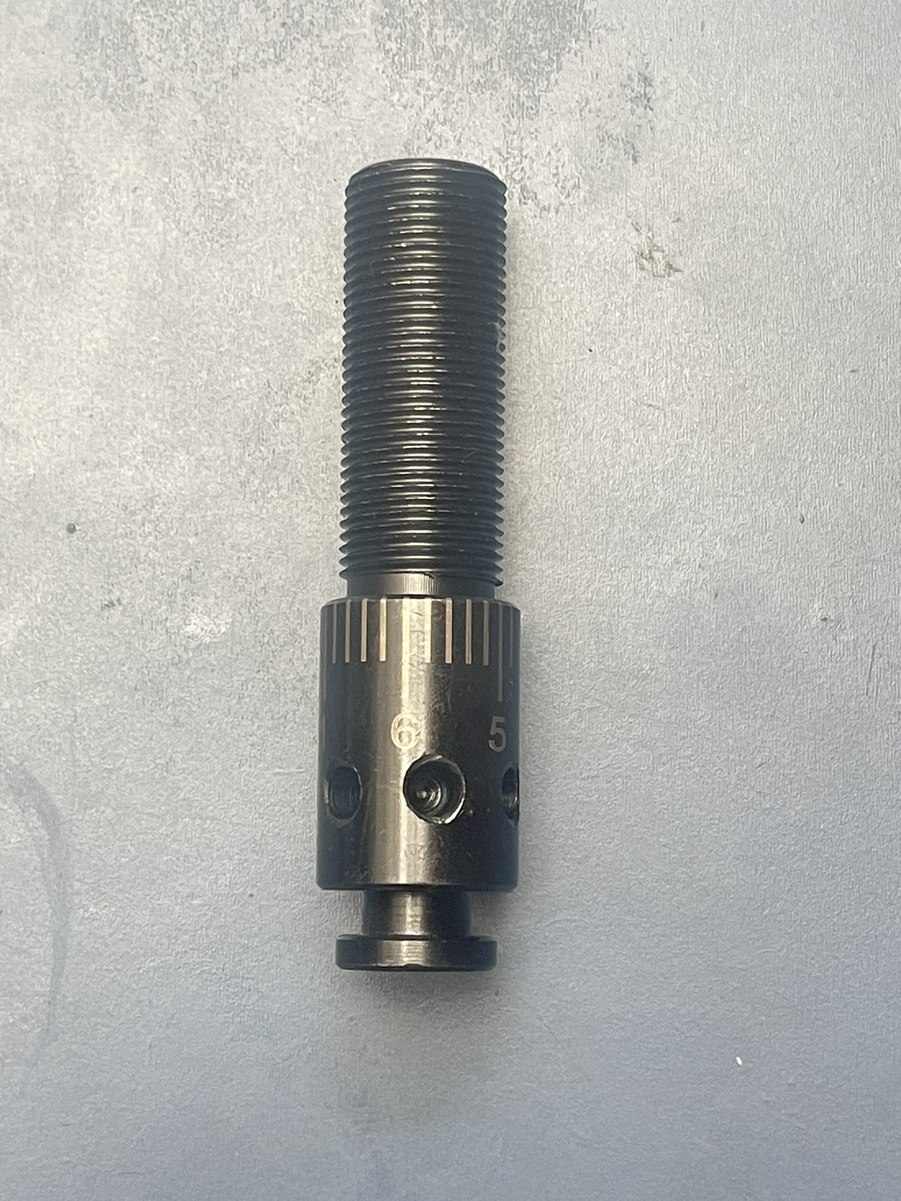 Accesorios de molde de máquina de terminales cabeza de elevación de cobre manguito de resorte de máquina de terminales cuchillas de máquina de terminales accesorios de garra de alimentación de máquina de terminales