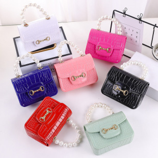 Factory Spot Women Shoulder Handbag Women Fashion Pearl Chain Portable Mini Crossbody Small Bag Jelly Bag