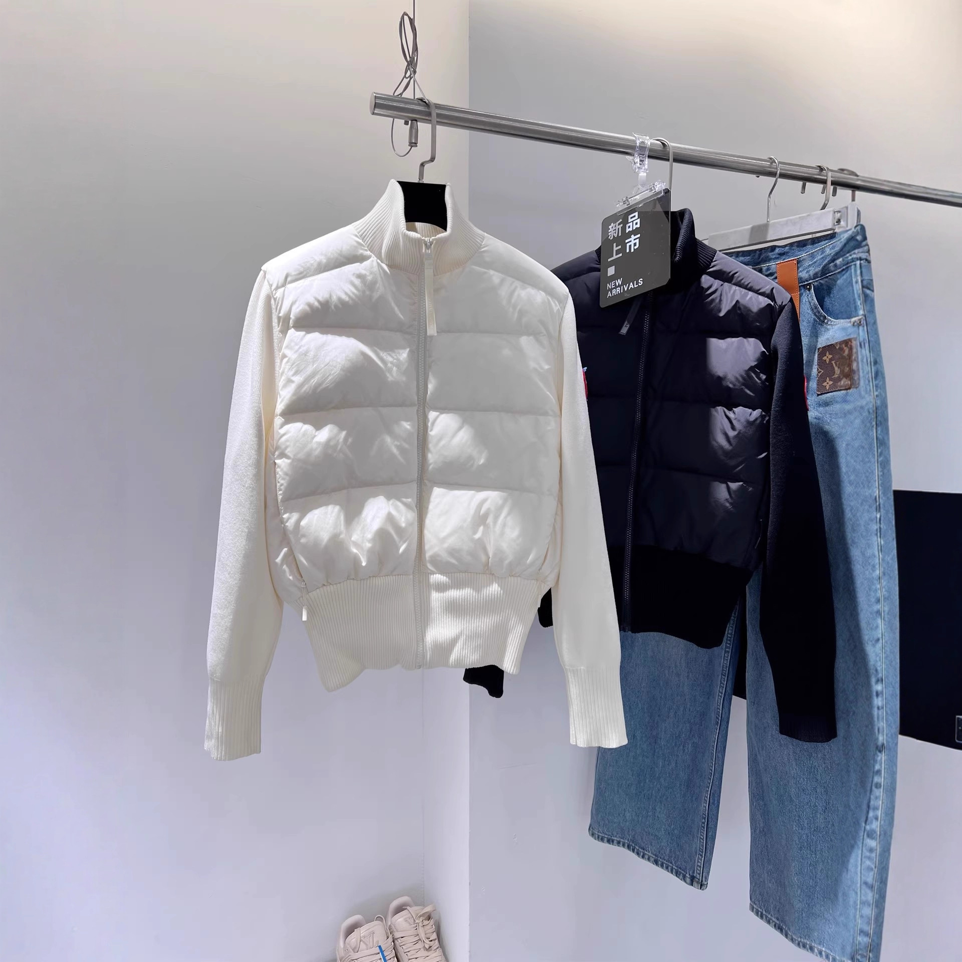 Goose Goose Threaded Knitted Spliced Duck down Jacket Short Autumn and Winter Women's Jacket Black and White Classic Color 25 New