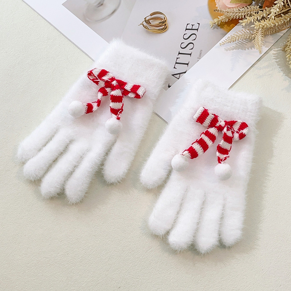 Knitted keep warm men's gloves with bow