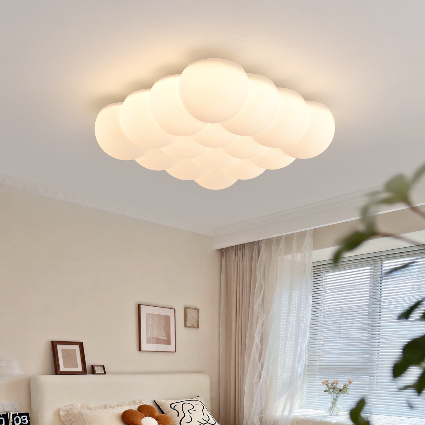 Gujia burbuja de crema lámpara de sala de estar cálida romántica lámpara de la habitación de niños lámpara de estudio lámpara de techo 357L