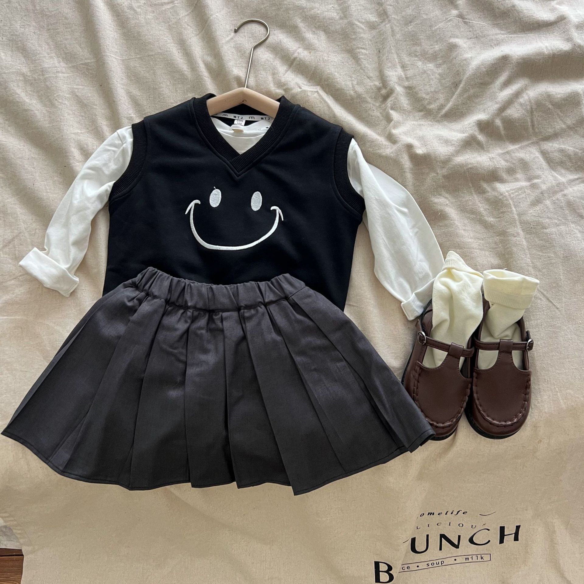 Wheatfield Season Spring And Autumn Korean Style Children's Clothing Girls College Style Pleated Skirt Children's Skirt Short Skirt