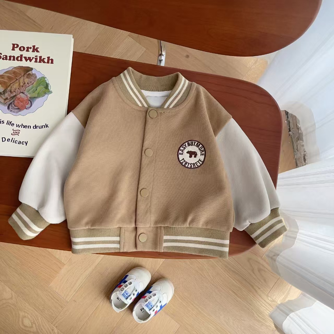 Spring and autumn standard bear baseball uniform-khaki