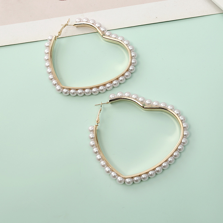 1 Paire Mode Forme De Cœur Alliage Placage Perles Artificielles Femmes Des Boucles D'oreilles display picture 5
