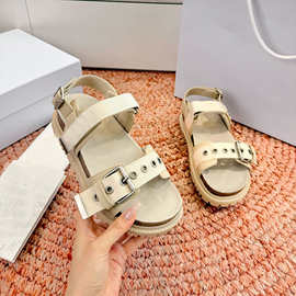 2026新款夏季厚底学生休闲外穿沙滩鞋舒适平底运动休闲魔术贴凉鞋