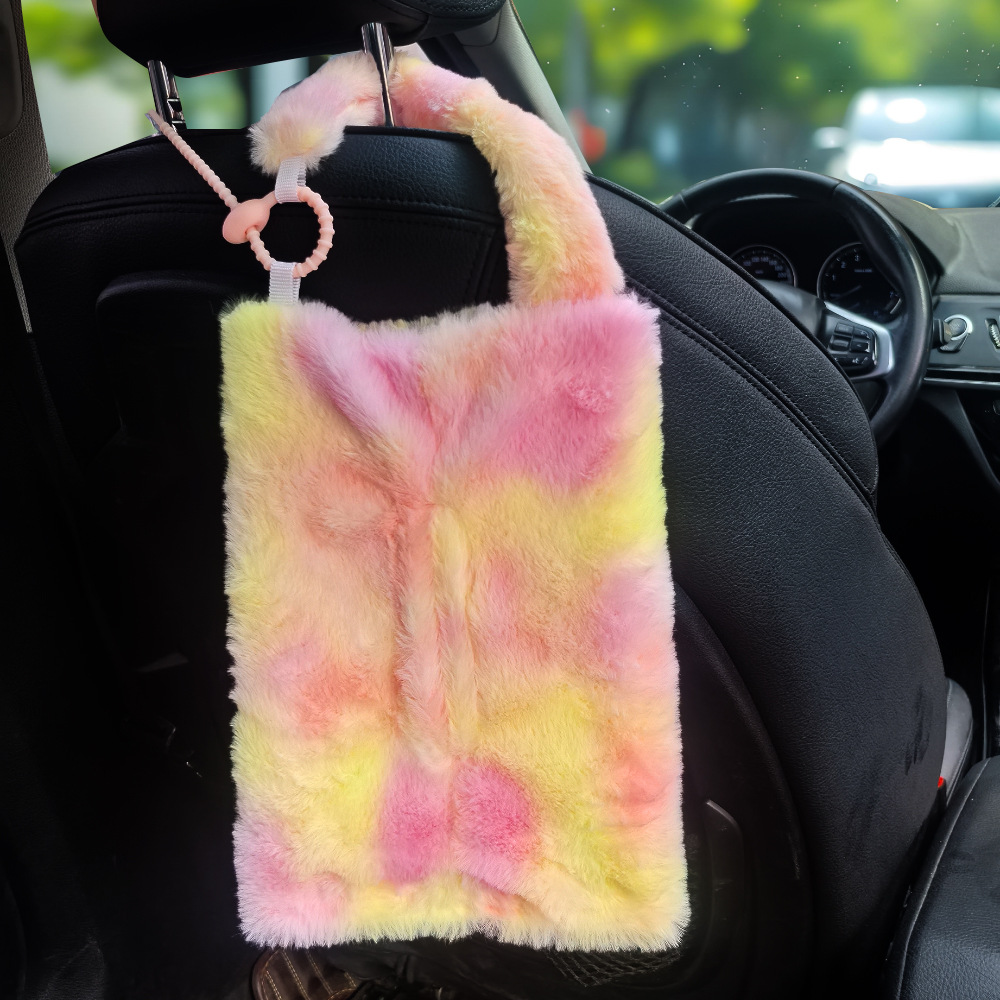 Nueva caja de toallas de automóvil de peluche colgante creativa para el automóvil caja de extracción de papel de alta calidad diosa bolsa colgante de toallas de automóvil