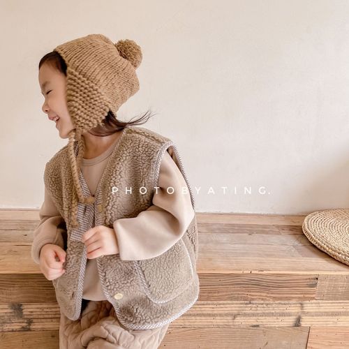  new children's clothing autumn and winter clothing children's Korean style thickened lamb velvet vest girls winter clothing 21802