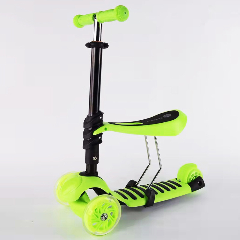 Bebé de música tres en uno de fábrica puede sentarse en niños y niñas niños patinando coche yo-yo 1-2-6 años scooter