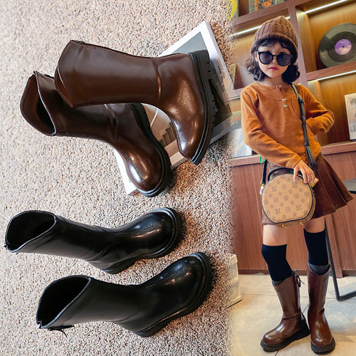 Girls' shoes, children's boots, plus velvet to keep warm, autumn and winter new soft-soled student trendy boots, street photography, fashionable high boots