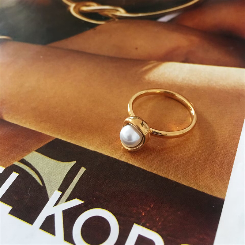 Geometric, Double Ring Pattern Simple Style Geometric Double Ring Stainless Steel Inlay Artificial Pearls Rings