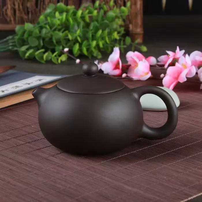 Antique teapot, small tea set