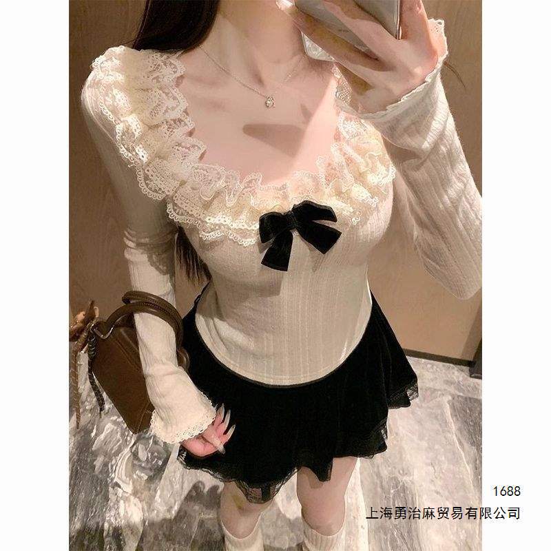 Korean-style sweet lace long-sleeve T-shirt for women, new autumn and winter slim-fit base top, stunning and stylish inner wear Korean-style sweet lace long-sleeve T-shirt for women, new autumn and winter slim-fit base top, stunning and stylish inner wear