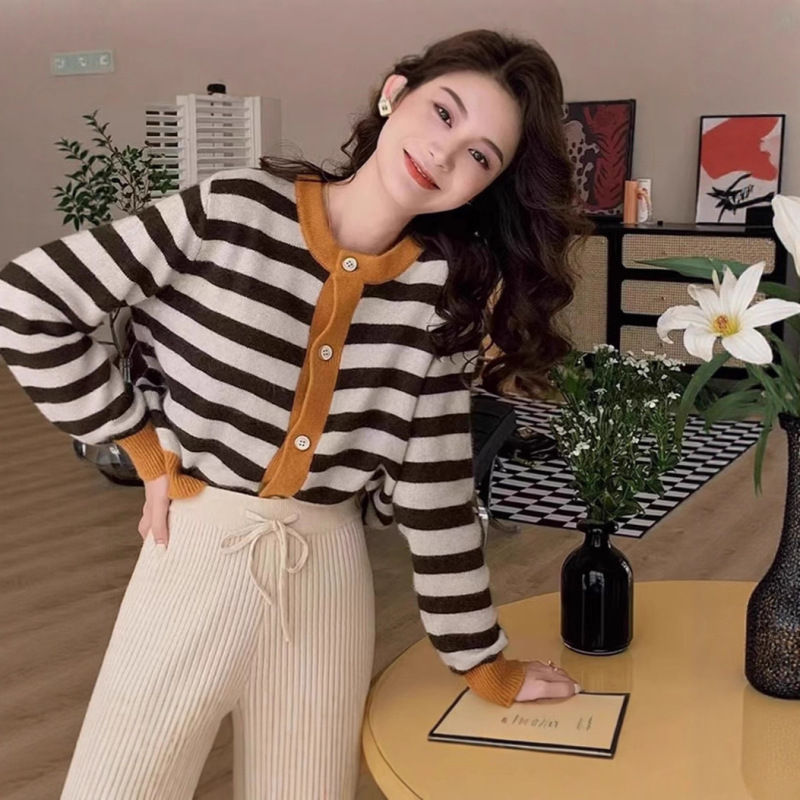Autumn and Winter New Niche Design 100% Wool Stripesd Cardigan Women's Contrasting Color Knitwear Loose Knitwear Jacket Top