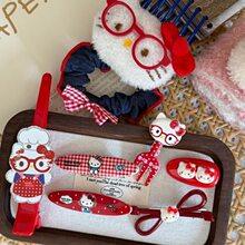 Kitty��ͨ��Բ������Ů������Ѽ�����ϵ��������з��ζ�������